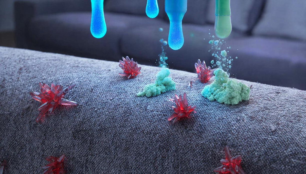 Как избавиться от запаха мочи животных в диване